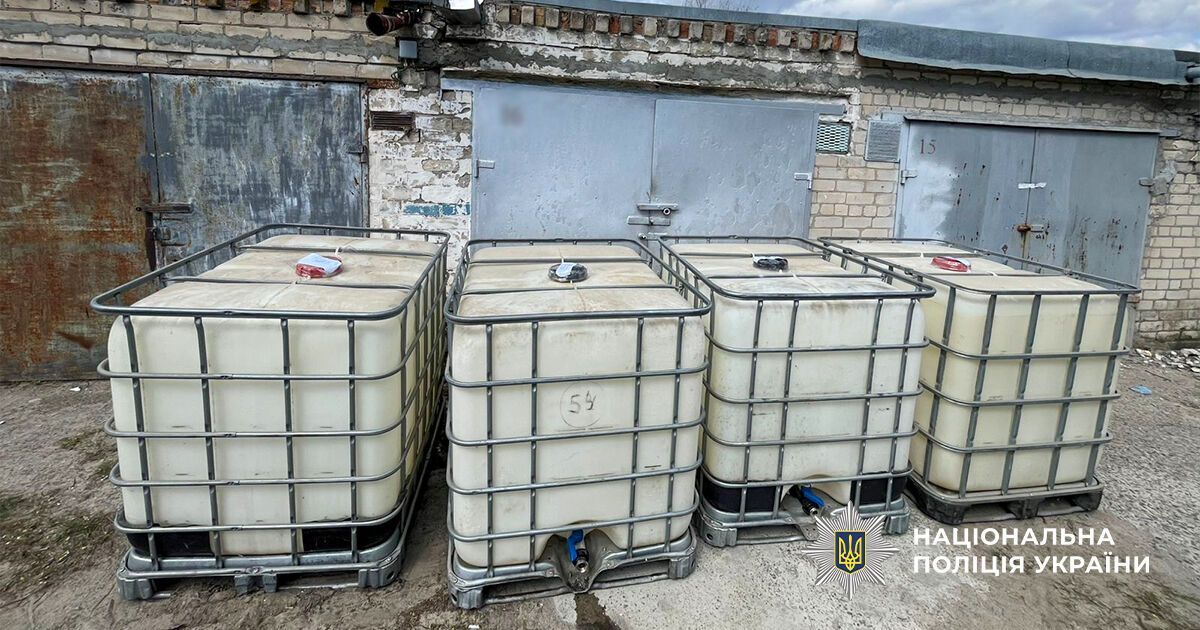 Кадры изъятия незаконной продукции