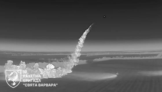 Преодолели расстояние более 1500 километров: Зеленский подтвердил удар "Фламинго" по объекту ВПК в Чебоксарах. Видео