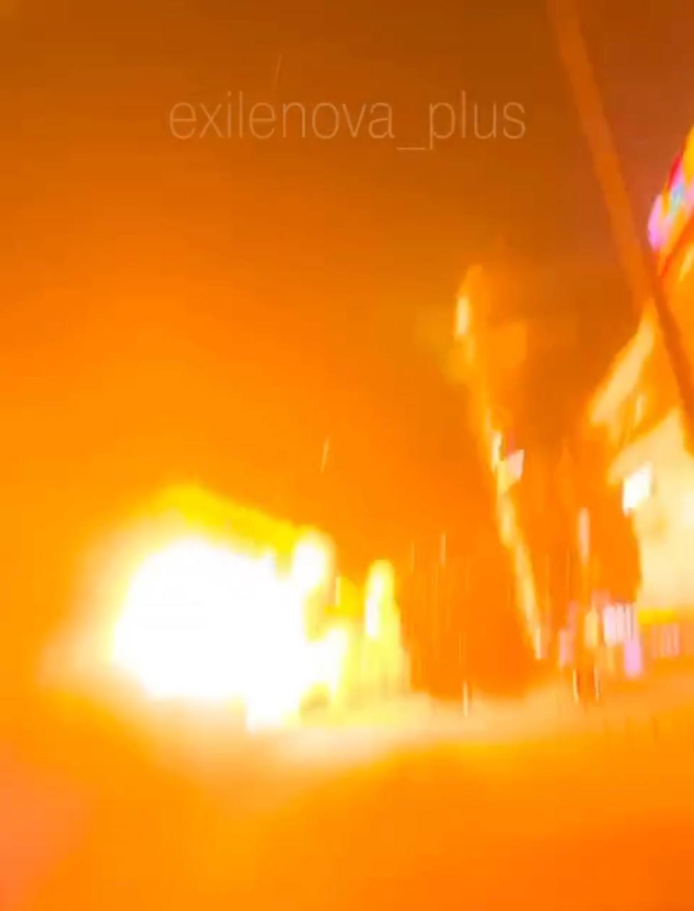 Момент удару "Фламінго" по підприємству ВПК в Чувашії потрапив на відео: піднялася стіна вогню
