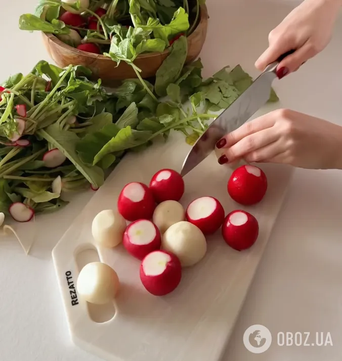 Бита редиска із зеленню і спеціями до м'яса: рецепт найсмачнішої, пікантної літньої закуски