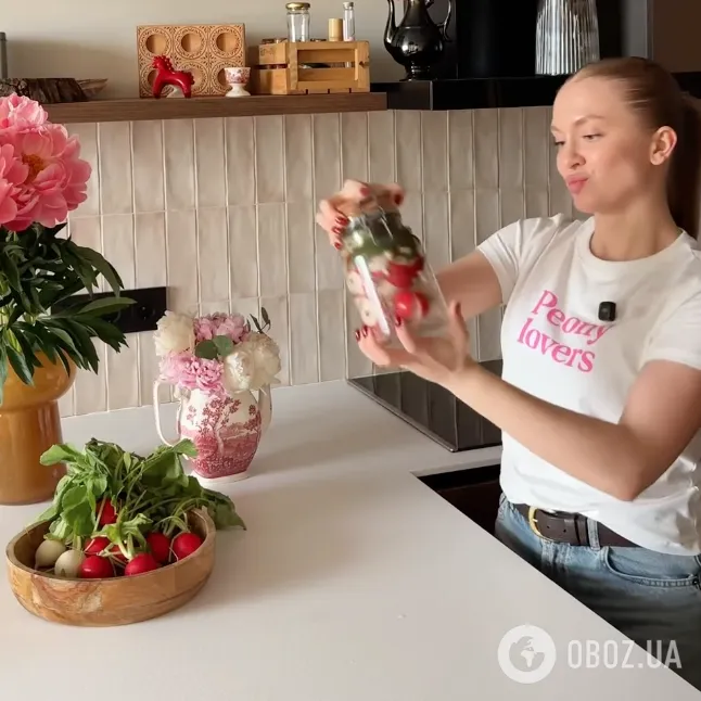 Бита редиска із зеленню і спеціями до м'яса: рецепт найсмачнішої, пікантної літньої закуски