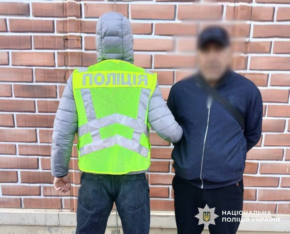 У Києві затримали серійного крадія-іноземця: "працював" у двох районах міста. Подробиці та фото