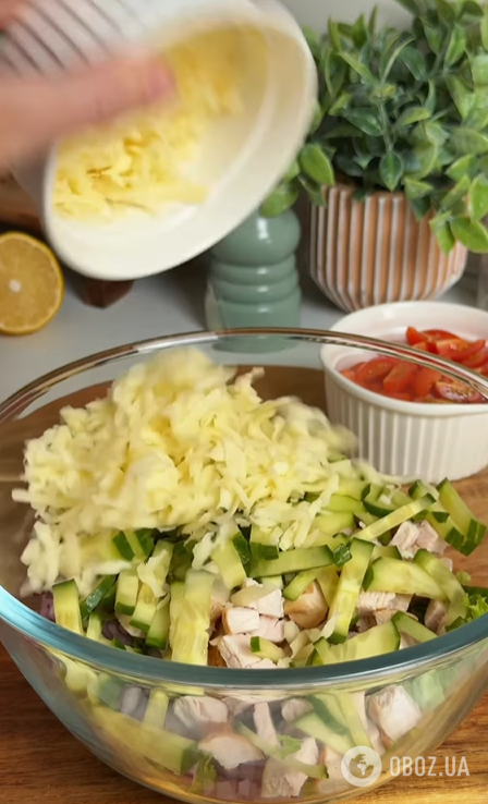 Какой легкий салат приготовить на обед: с курицей, зеленью и овощами