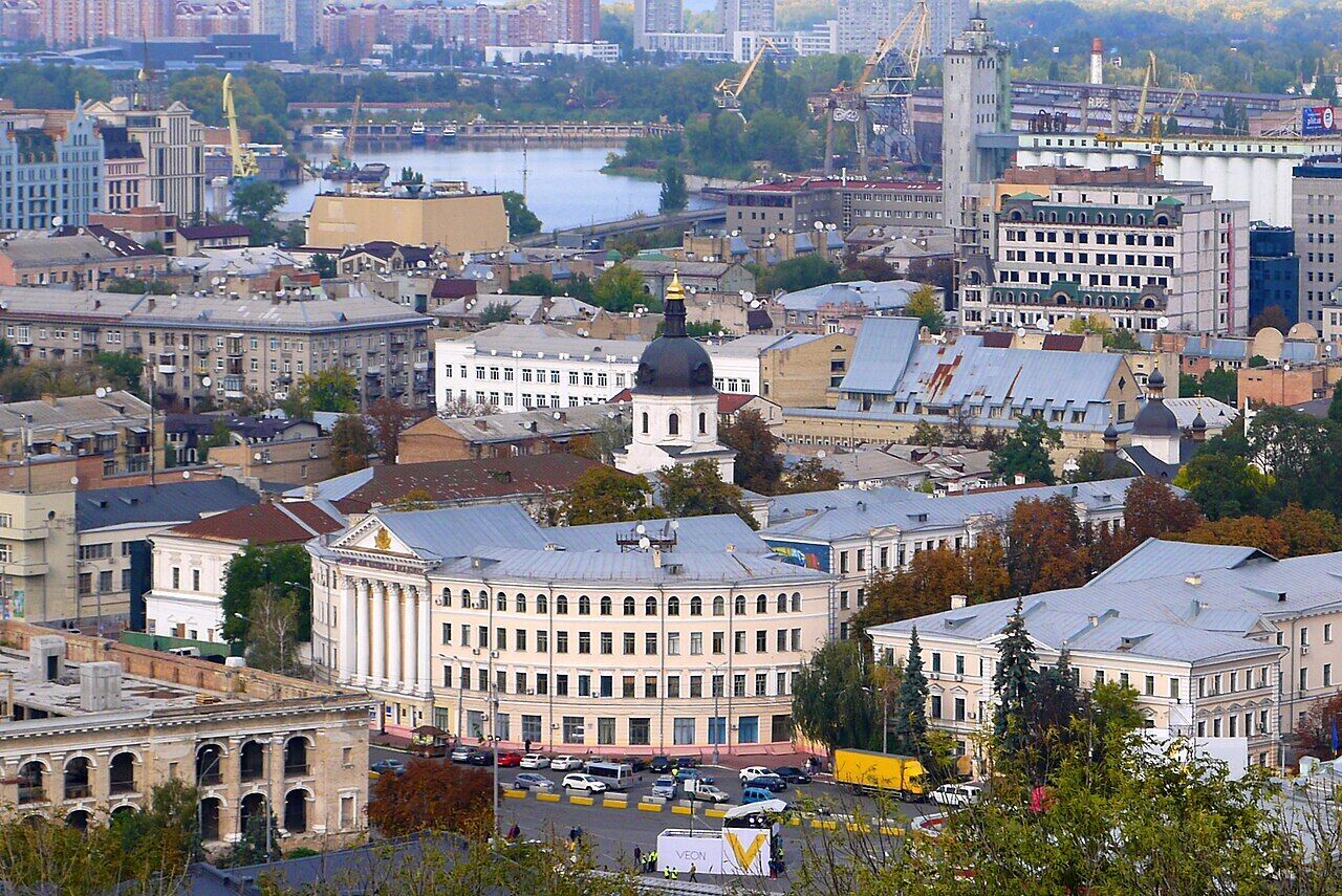 Узнать трудно: как выглядела Контрактовая площадь в Киеве в 1908 году. Уникальное фото