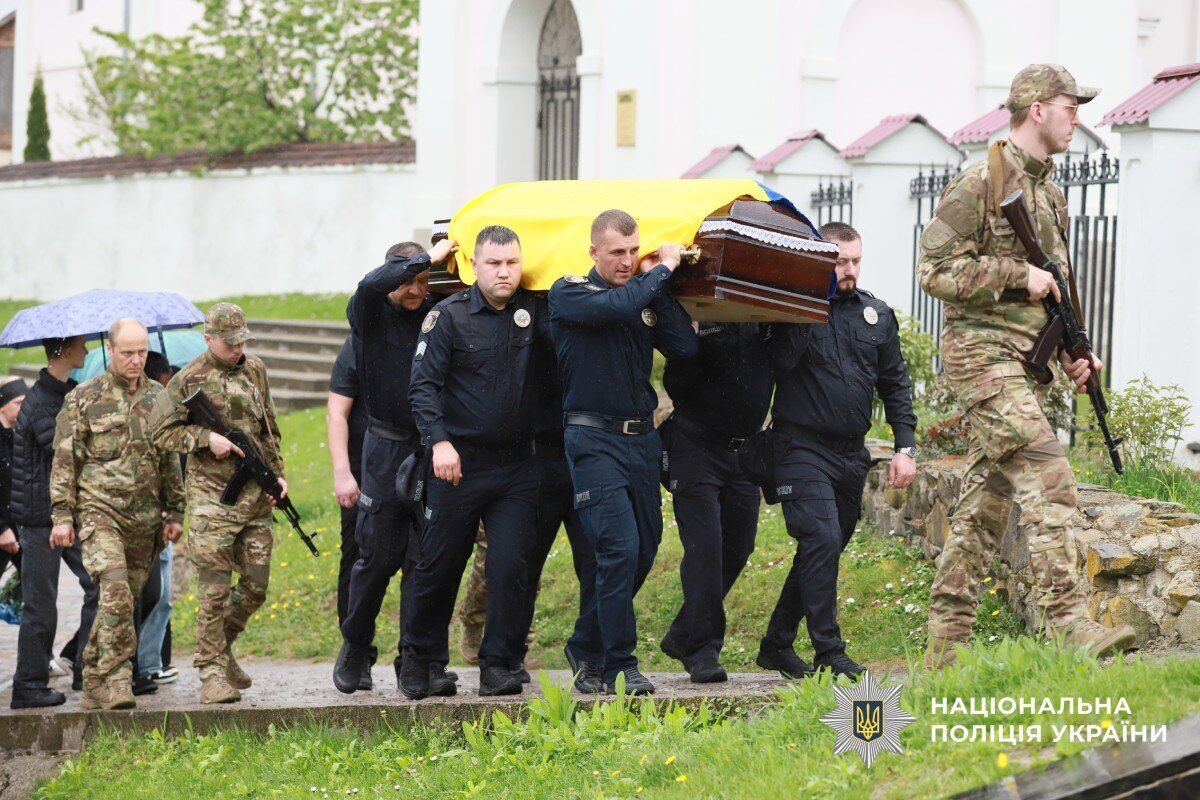 Назавжди 40: на Хмельниччині попрощалися із загиблим бійцем бригади "Лють" Миколою Матвєєвим. Фото