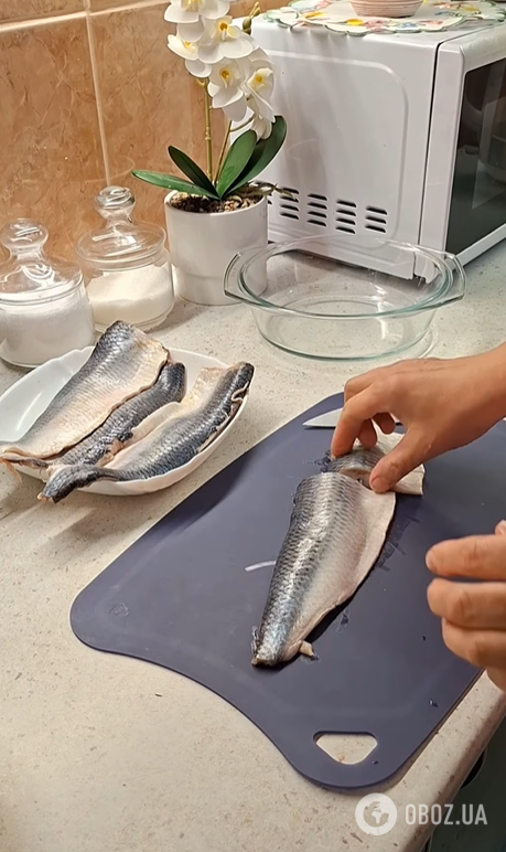 Пикантная сельдь в кетчупе: делимся самым вкусным рецептом рыбы