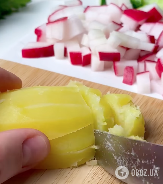 Самая вкусная летняя окрошка на айране: рецепт идеального блюда для жаркого дня