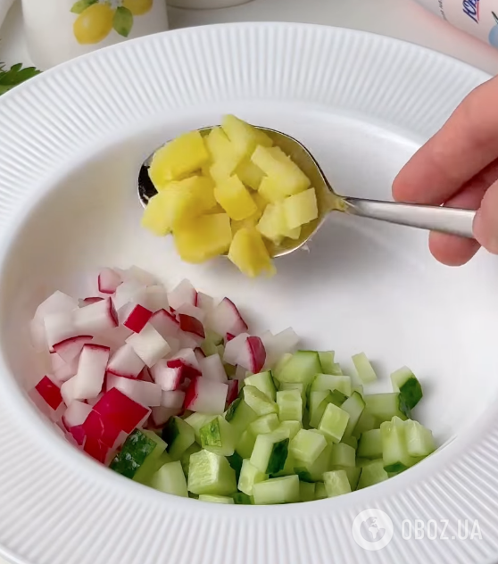 Самая вкусная летняя окрошка на айране: рецепт идеального блюда для жаркого дня