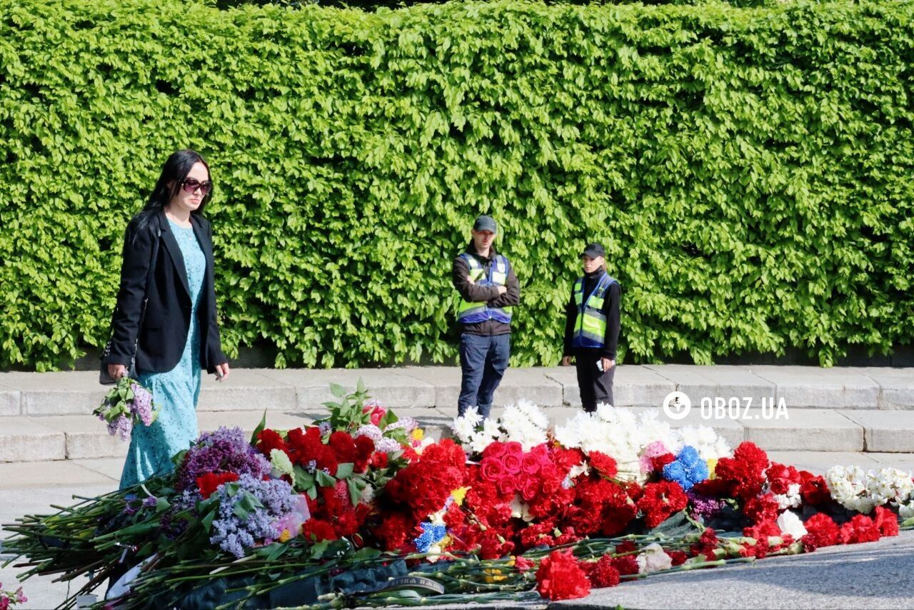 Не обійшлось без провокацій: як проходить День перемоги у Києві. Фоторепортаж та відео