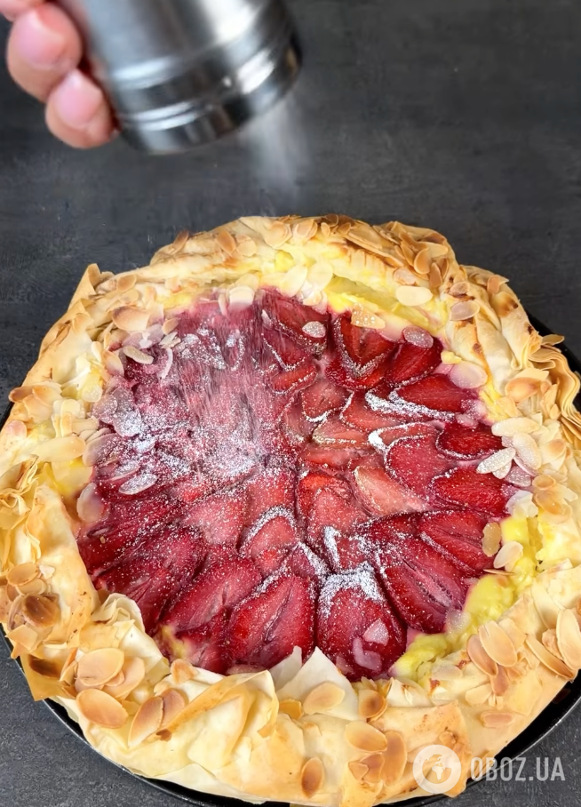 Вкусная клубничная галета из теста фило: делимся рецептом самого простого и быстрого десерта