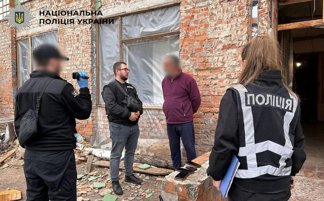 Замість роботи і житла – рабство: поліцейські Києва викрили банду, яка незаконно утримувала людей. Фото і відео
