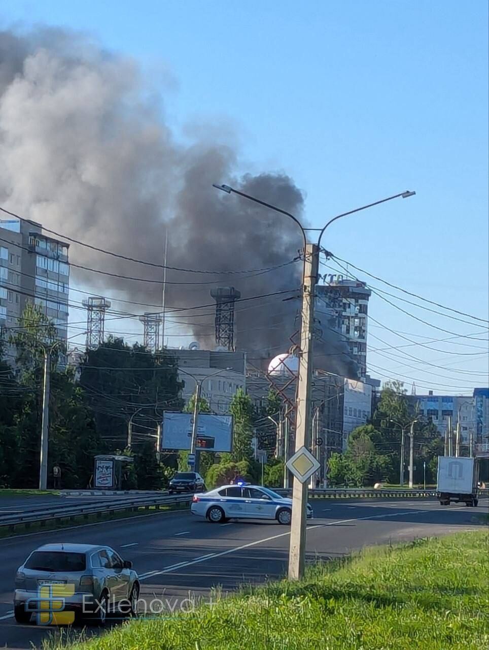 Дорогу к заводу перекрыли