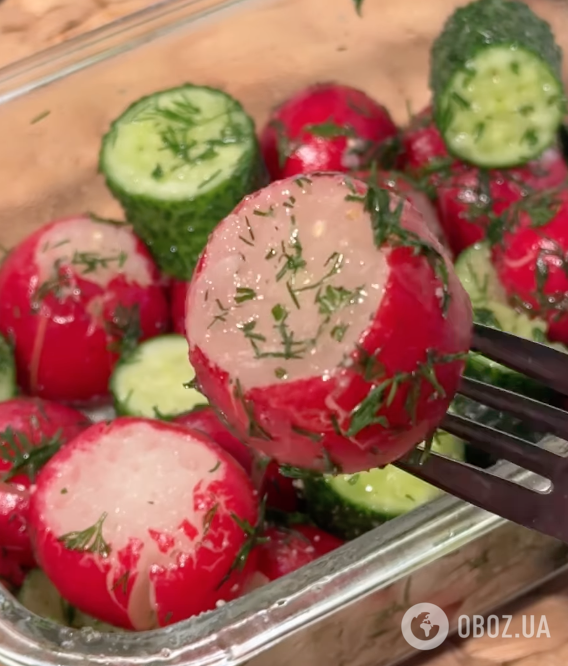Вкусные битые овощи с зеленью и специями, которые есть можно сразу: готовятся 10 минут
