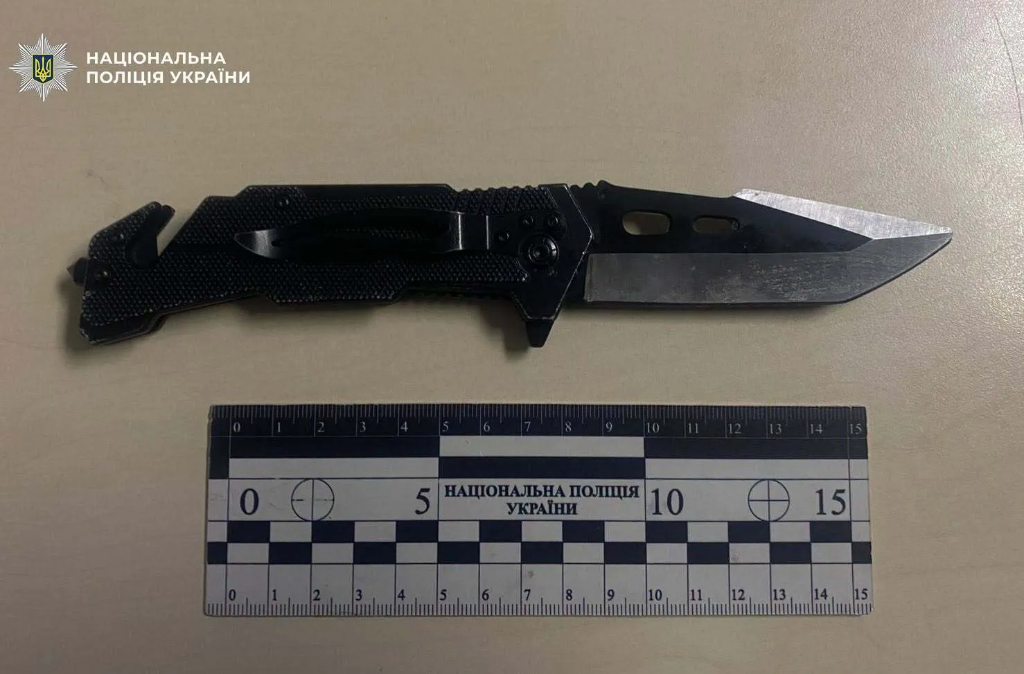 У Києві на Оболоні конфлікт у компанії ледь не закінчився жорстоким вбивством. Подробиці та фото