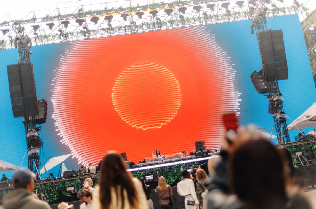 S.V.E.T. Festival у Києві зібрав 400 тисяч гривень на благодійність та об’єднав тисячі фанатів електронної музики