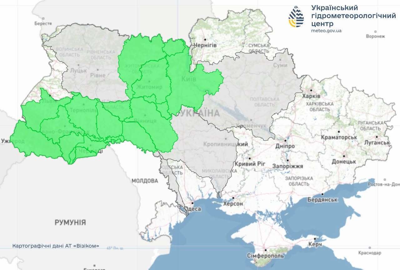 Грозы и шквалы почти по всей Украине: чем удивит погода 12 июня. Карта