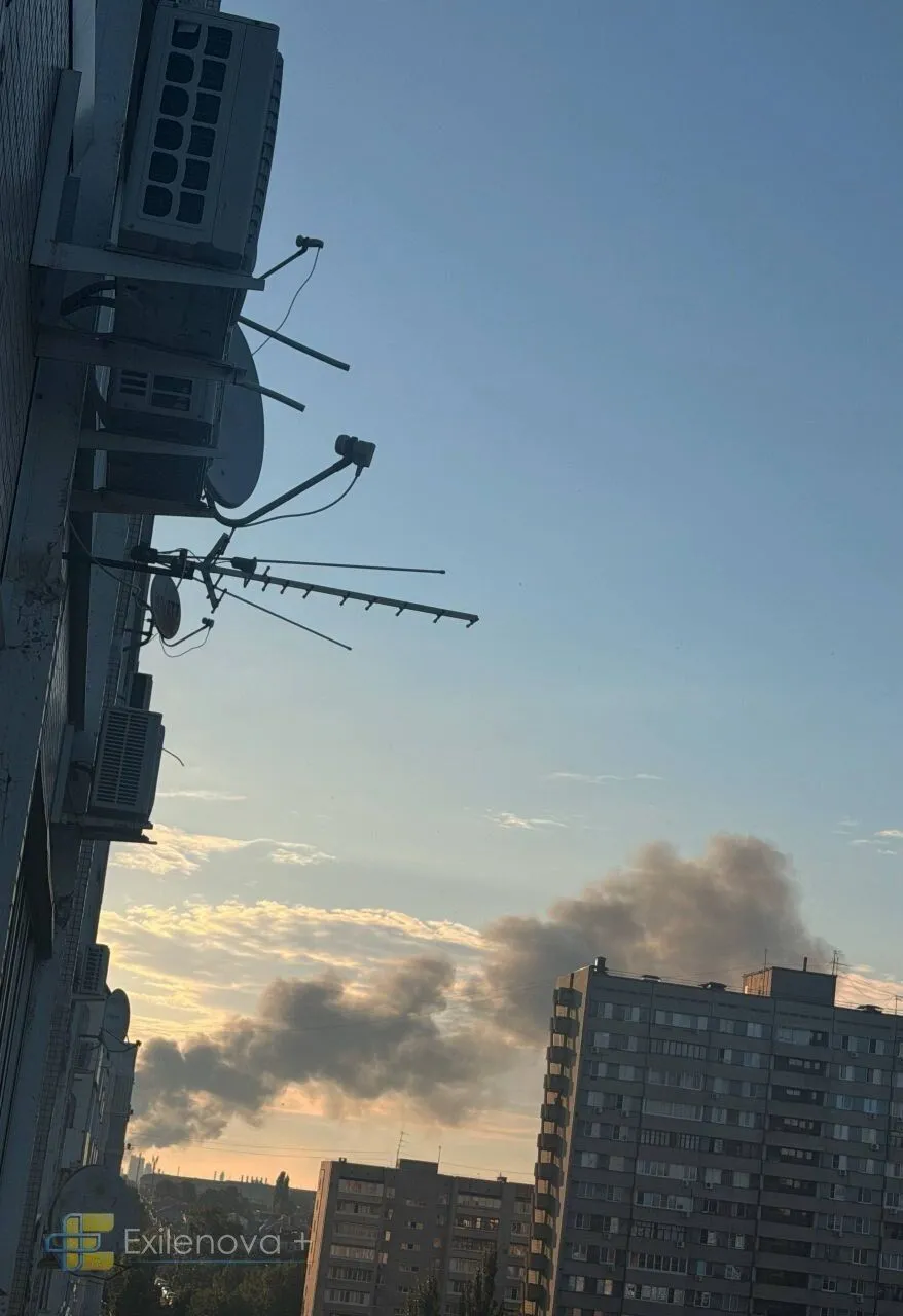 У російському Тольятті уражено хімзавод: спалахнула масштабна пожежа. Фото і відео