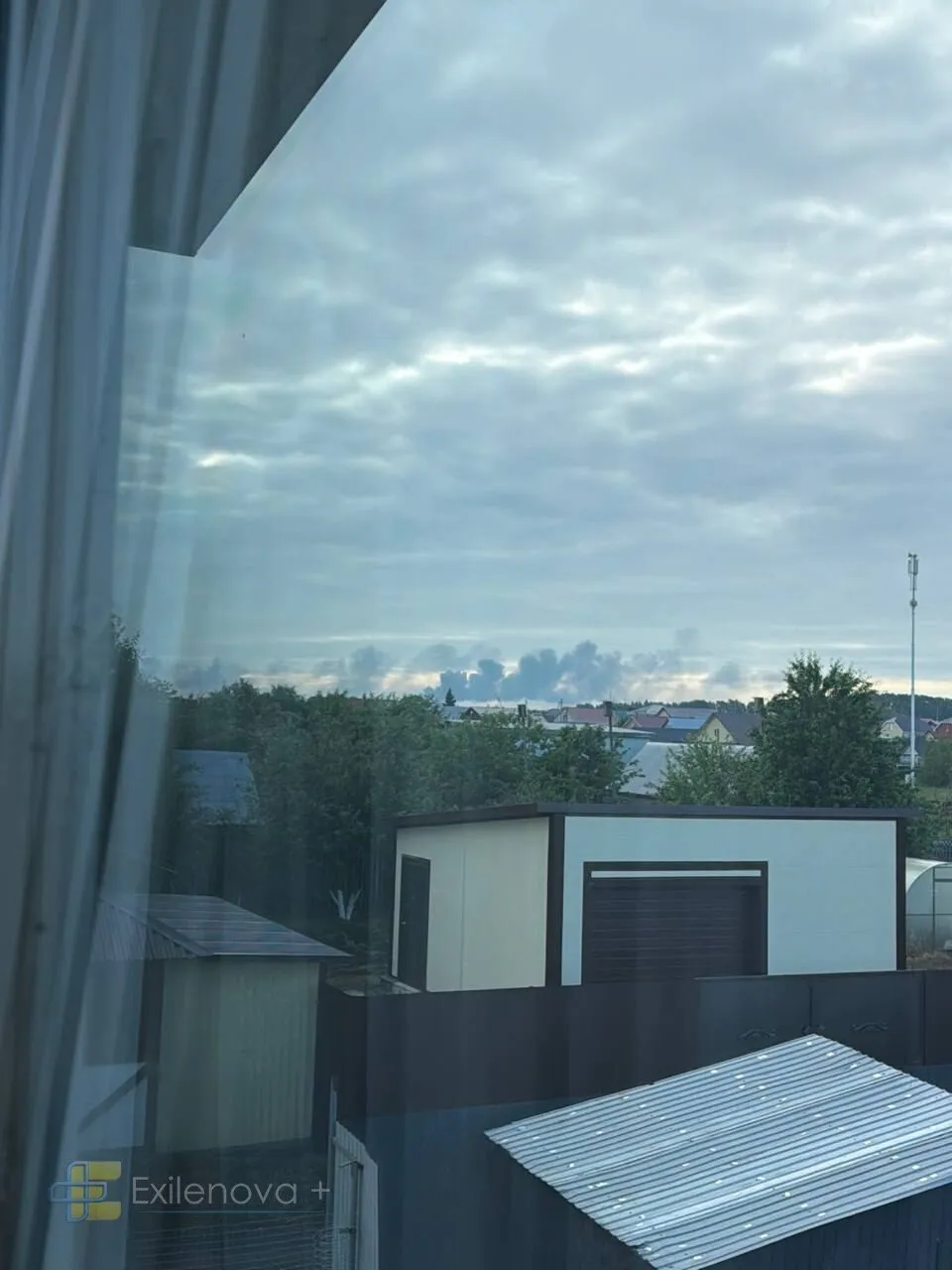 В российском Нижнекамске атакован нефтегазохимический завод: поднялся дым. Фото и видео