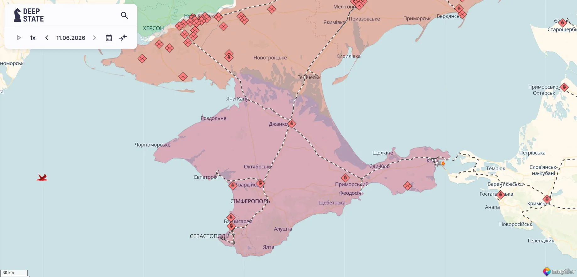 В оккупированном Крыму ночью раздались взрывы, поднялся дым: в Симферополе были перебои с электричеством. Фото