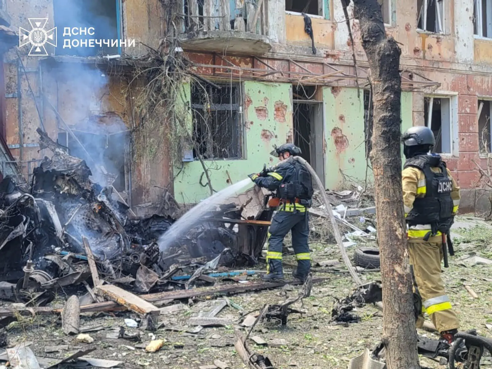 Наслідки авіаудару по Слов'янську.