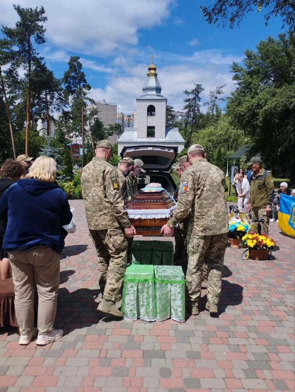 В Українці попрощалися з Героєм