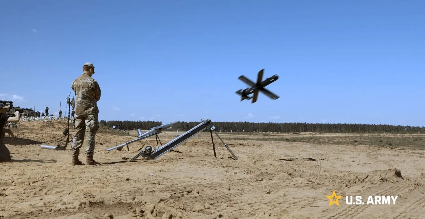 Запуск дрона HX-2 во время учений Flytrap 5.0.