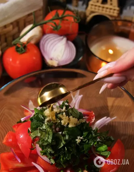 Сочные помидоры по-грузински: как приготовить вкусную закуску к шашлыку
