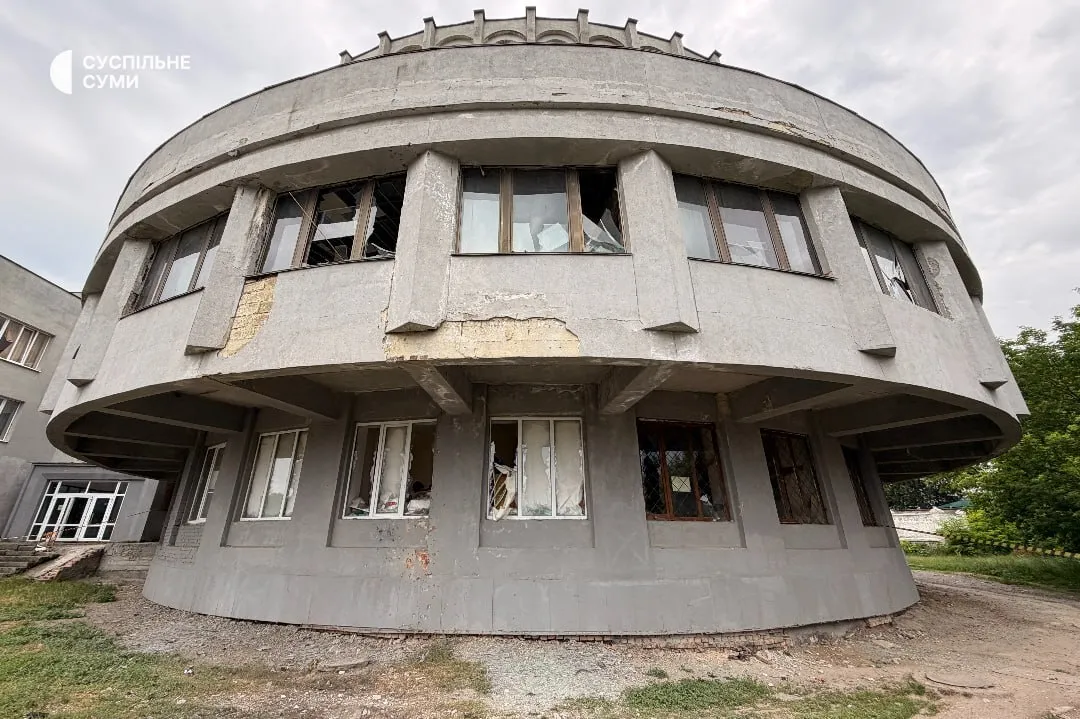 Пошкоджено Палац дітей та юнацтва