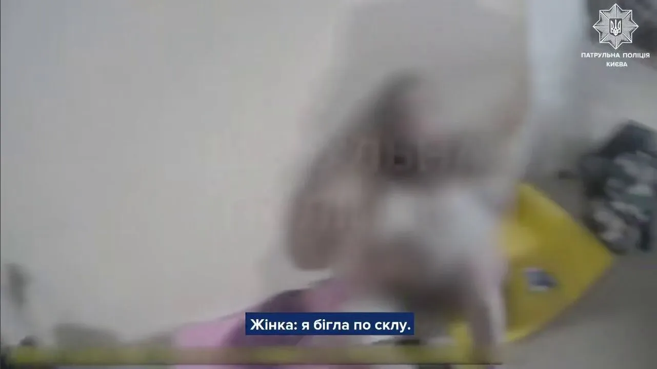 В полиции показали первые минуты после удара РФ по Киеву.