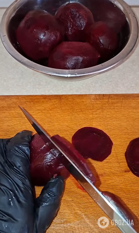Как вкусно замариновать свеклу: рецепт с чесноком и горчицей