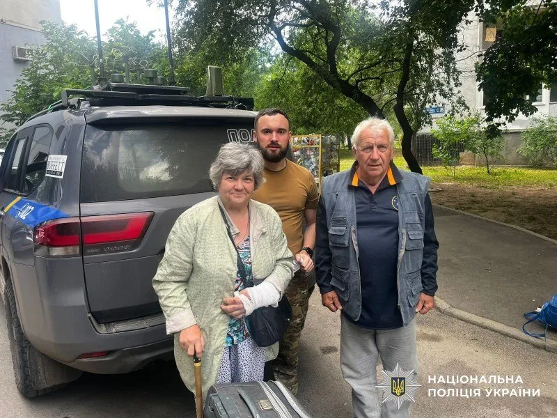 Эвакуация гражданских лиц.