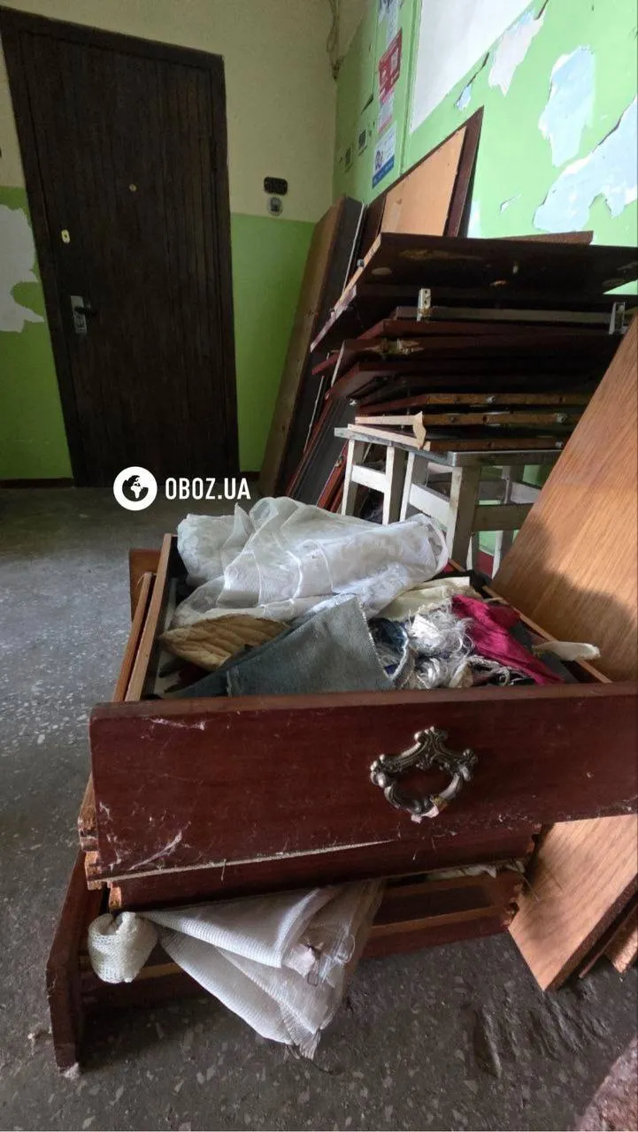 Вещи пенсионера сразу же начали выносить после визита журналистов
