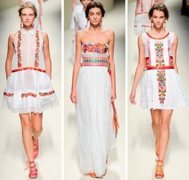 Вишиванки від Valentino.