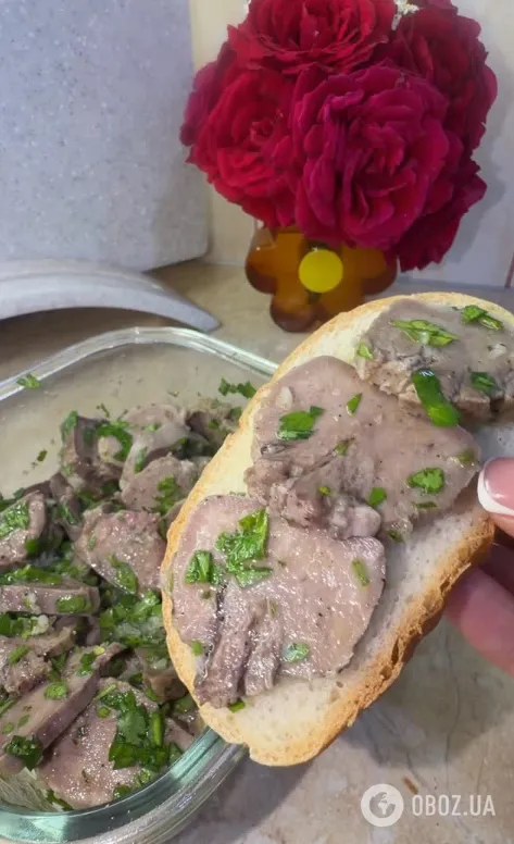 Пикантный маринованный язык с петрушкой и чесноком: мясная закуска на любой случай