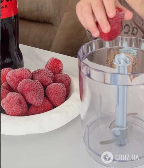 Как из замороженной клубники приготовить мороженое