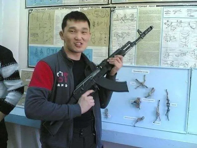 Бато Мункуев.