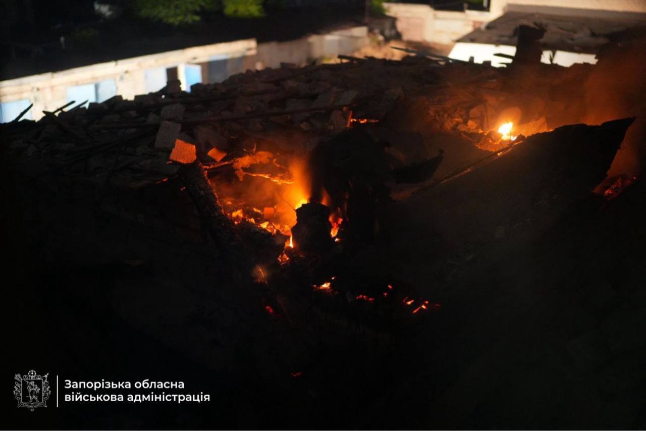 Ліквідація наслідків ударів військ РФ по Запоріжжю тривала всю ніч