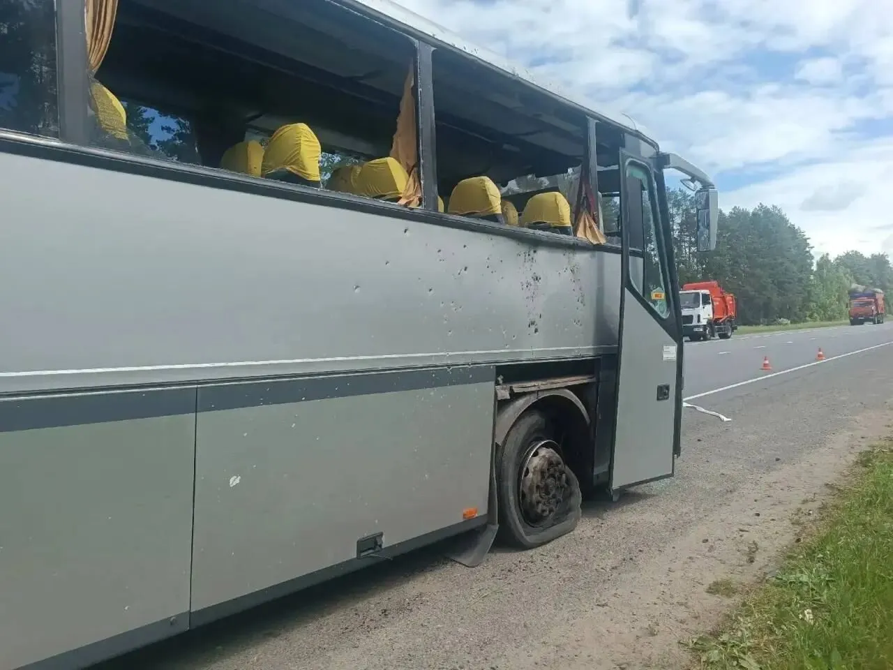 Автобус, який нібито атакував український дрон.