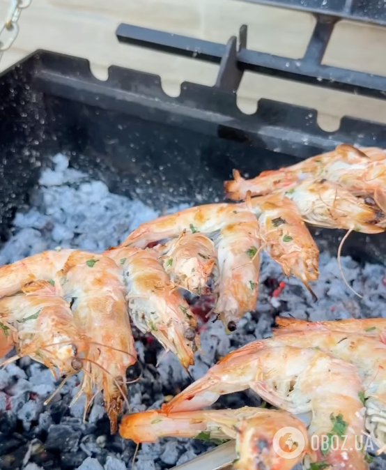 Креветки на гриле: делимся рецептом вкусного и полезного блюда за 10 минут
