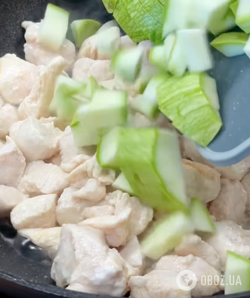 Вкусные тушеные кабачки с филе в сметанном соусе: делимся простым рецептом сытного блюда