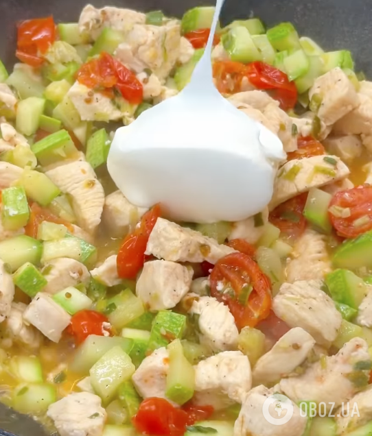 Вкусные тушеные кабачки с филе в сметанном соусе: делимся простым рецептом сытного блюда