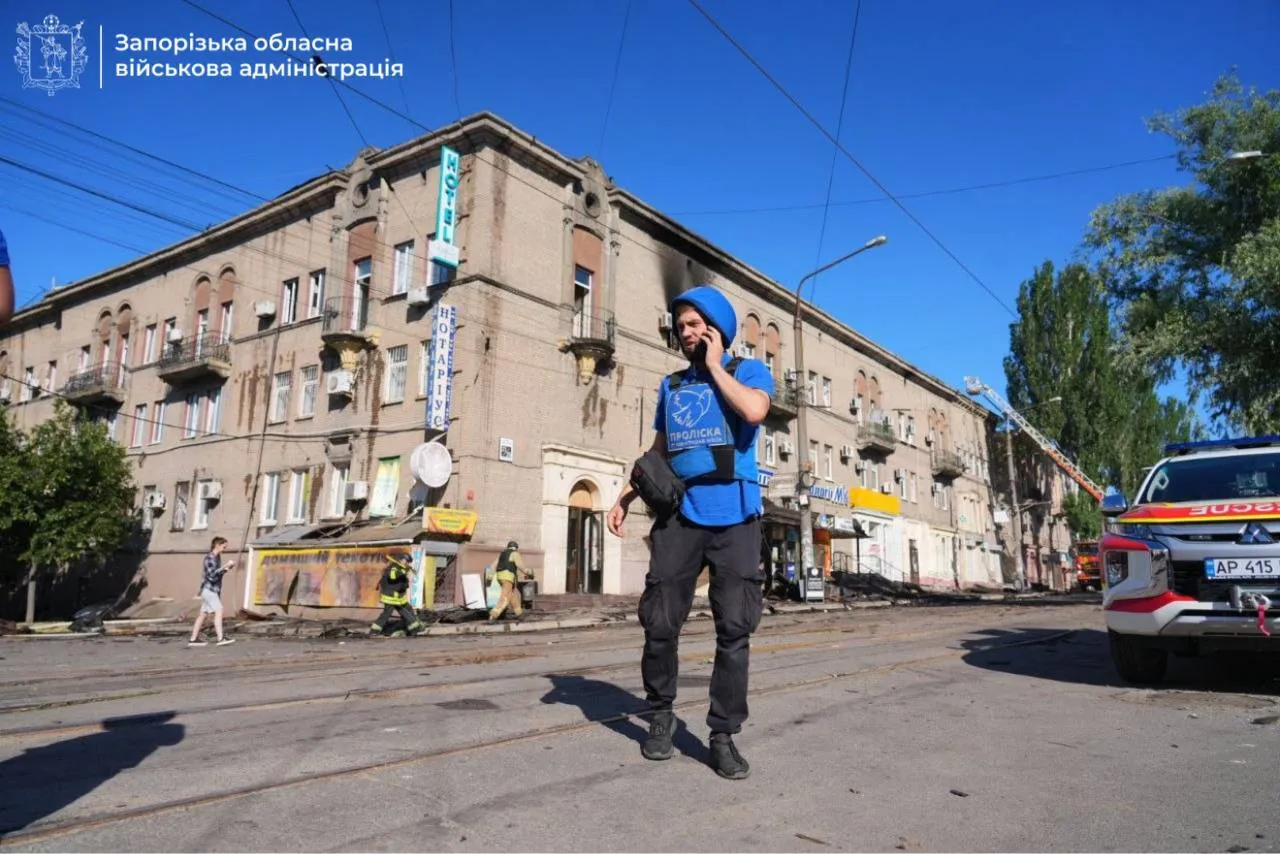 Последствия ночной атаки РФ в Запорожье