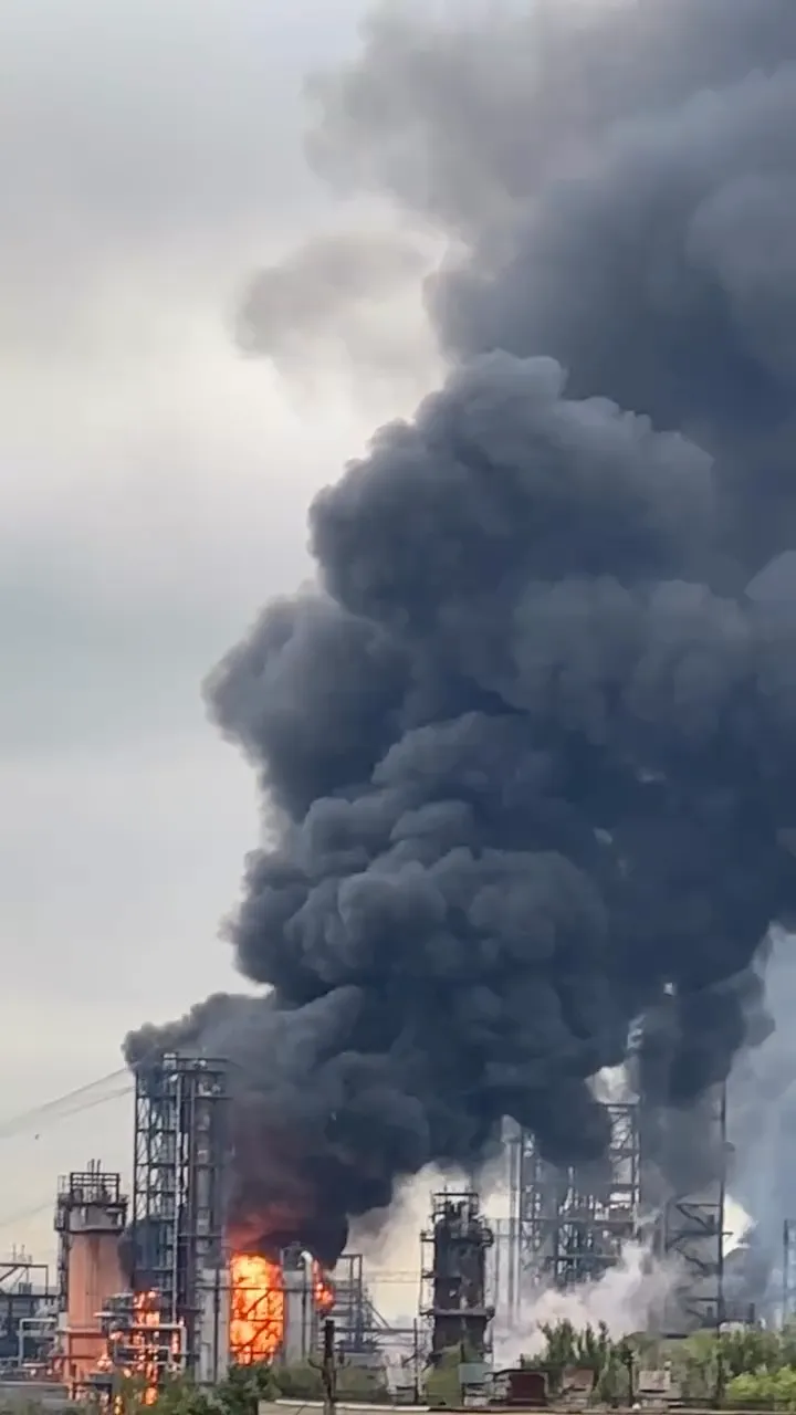 Небо над Москвою затягнув дим