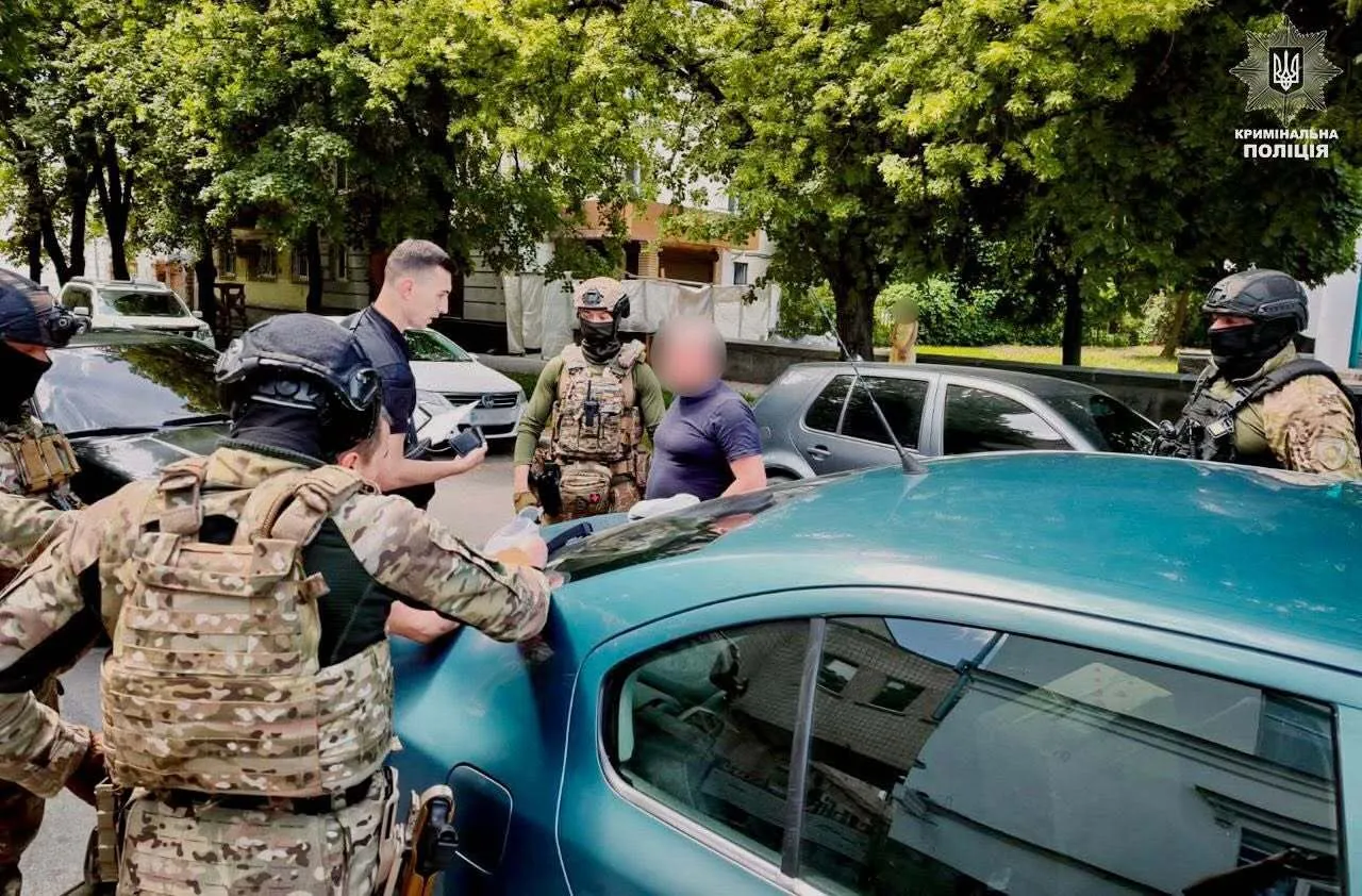 В Україні провели масштабний рейд проти наркобізнесу