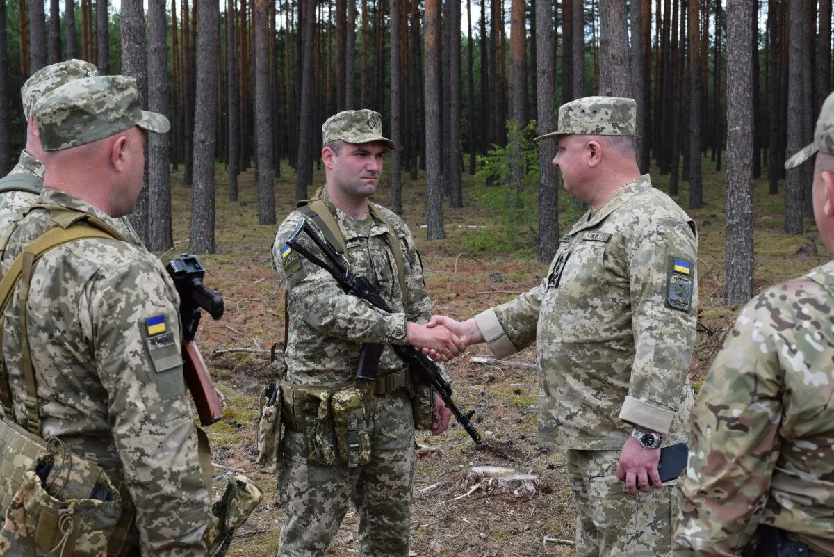 "Густі ліси та складний рельєф": як ДПСУ охороняє держкордон із Білоруссю й нарощує захист. Фото