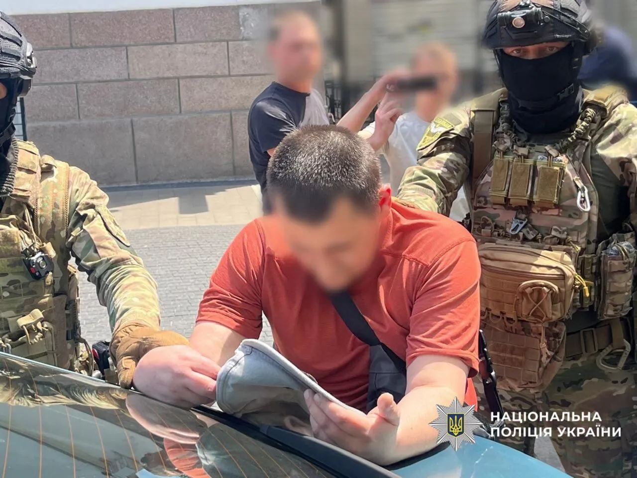 В Україні провели масштабний рейд проти наркобізнесу
