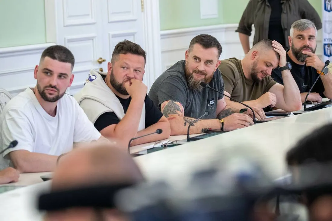 Кличко встретился в Киеве с участниками программы ветеранского лидерства