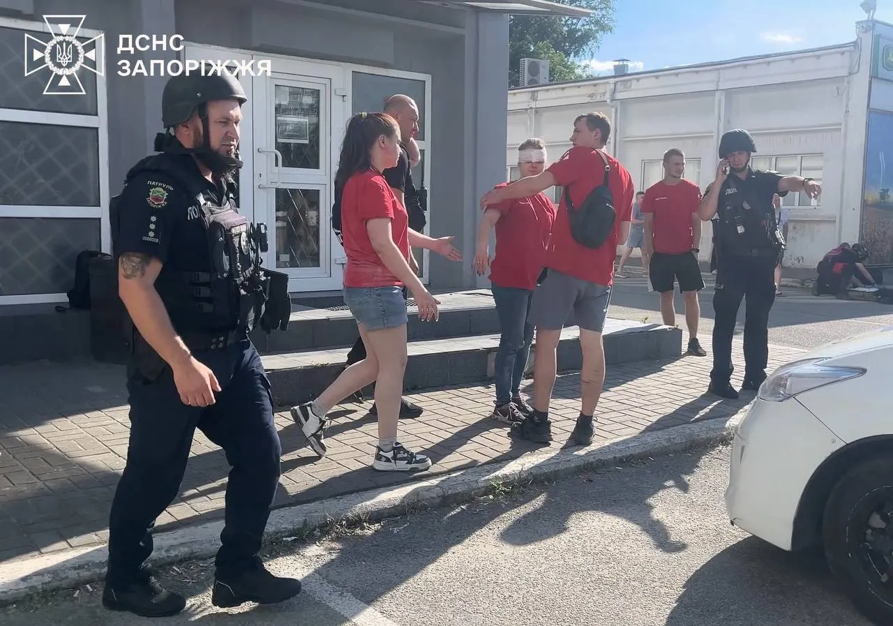 Пошкоджено транспортні засоби та об’єкти інфраструктури
