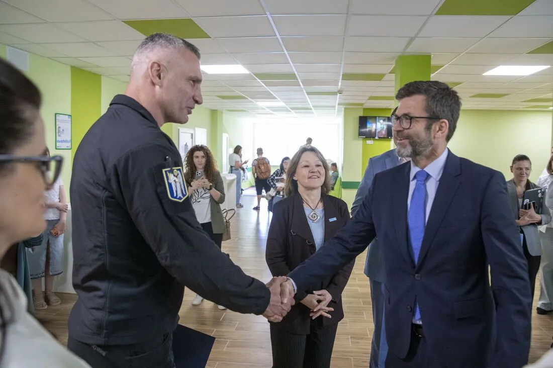 Кличко відкрив оновлену амбулаторію для дітей "Простір турботи". Фото