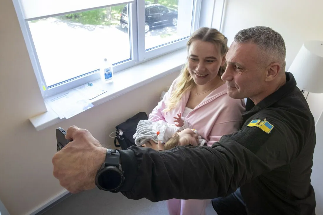 Кличко відкрив оновлену амбулаторію для дітей "Простір турботи". Фото